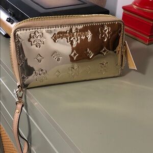 Michael Kors Metallic Gold wallet